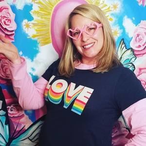 Meet your Posher, Corinne